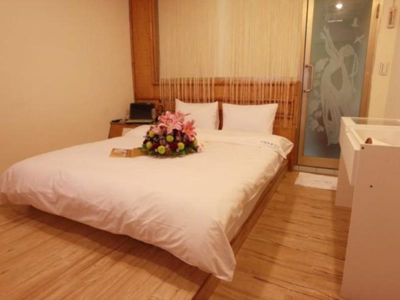 合悅都會商旅 Heyue Hotel مدينة هسينشو المظهر الخارجي الصورة
