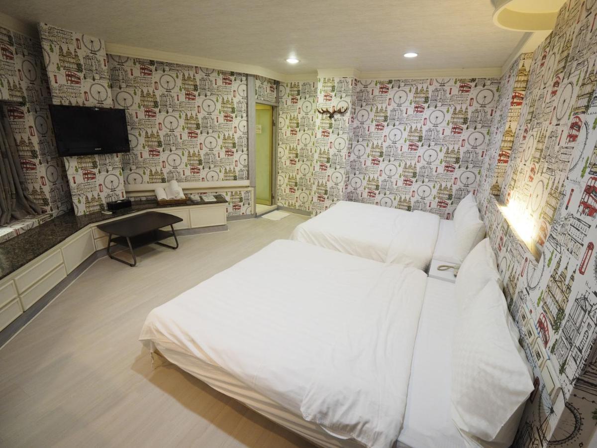 合悅都會商旅 Heyue Hotel مدينة هسينشو المظهر الخارجي الصورة