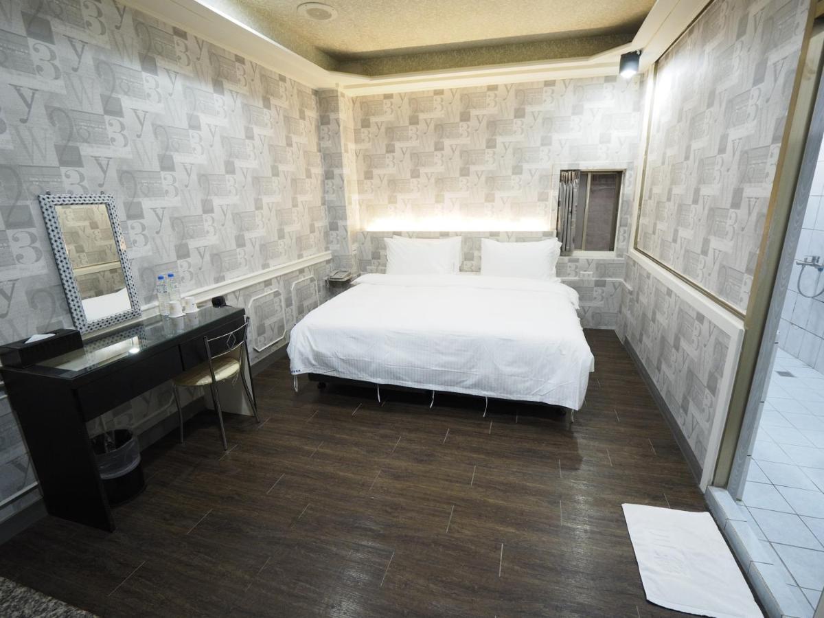 合悅都會商旅 Heyue Hotel مدينة هسينشو المظهر الخارجي الصورة