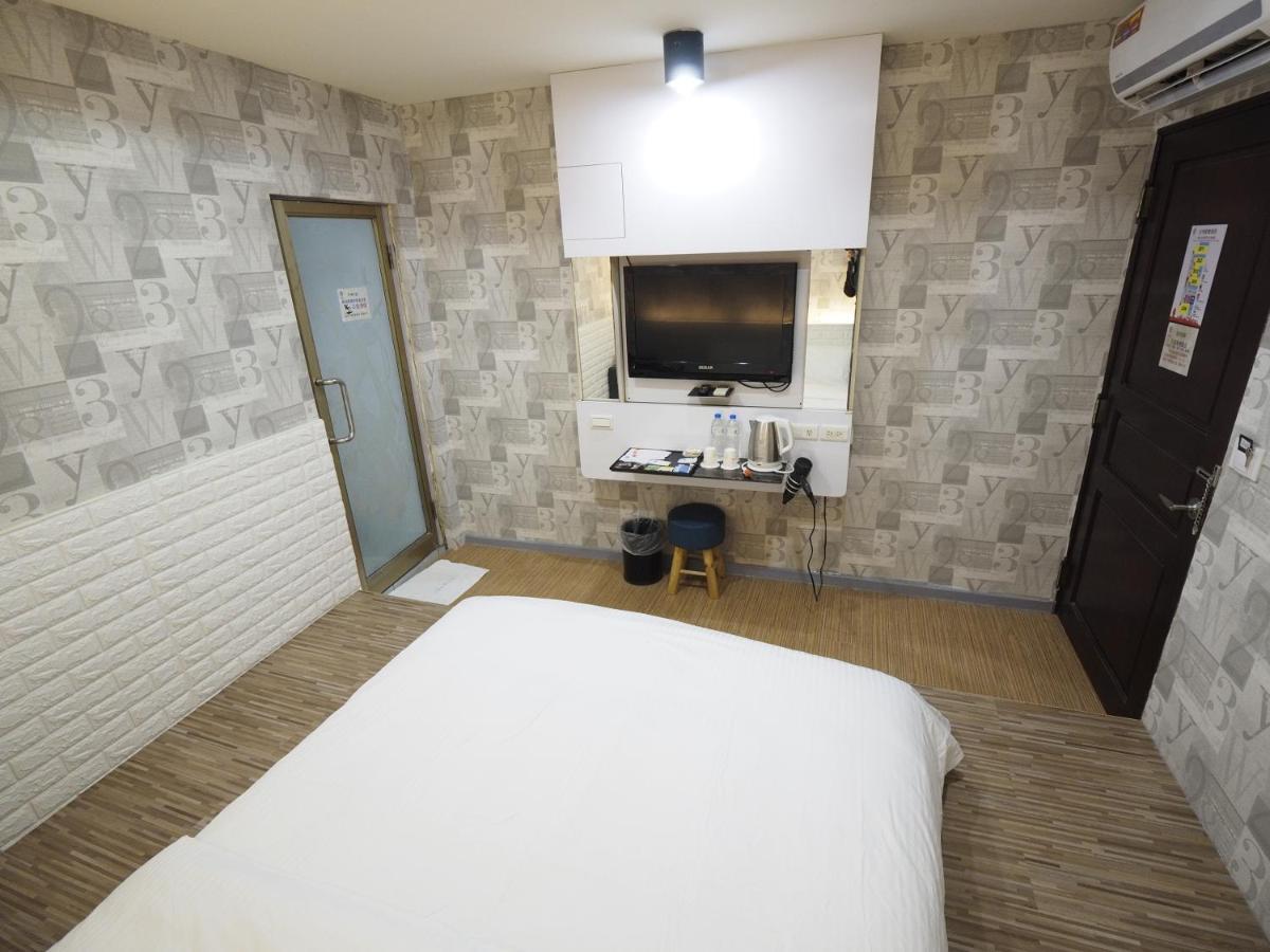合悅都會商旅 Heyue Hotel مدينة هسينشو المظهر الخارجي الصورة